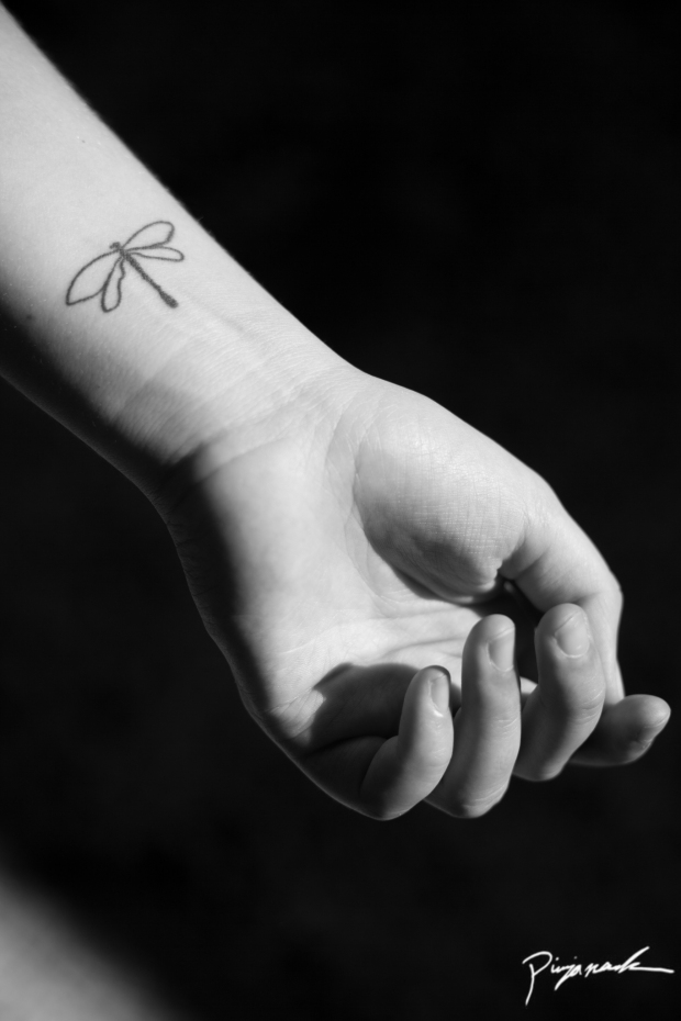 humans-with-tattoos-flora-wrist2